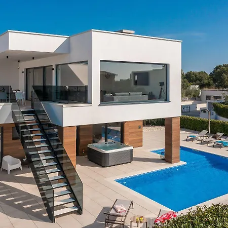 5 Sterne Mit Meerblick, Finnischer Sauna, Privatpool, Whirlpool *