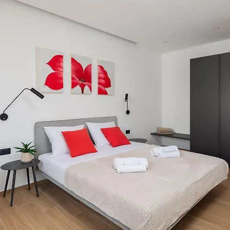 5 Sterne Mit Meerblick, Finnischer Sauna, Privatpool, Whirlpool * Vodnjan