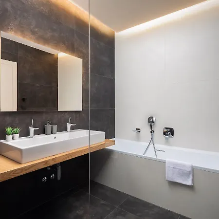 5 Sterne Mit Meerblick, Finnischer Sauna, Privatpool, Whirlpool Vodnjan