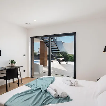 5 Sterne Mit Meerblick, Finnischer Sauna, Privatpool, Whirlpool * Vodnjan
